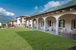 Отель Bianco Hotel  Прималуна
